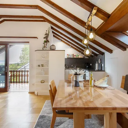 Fernsicht דירה *